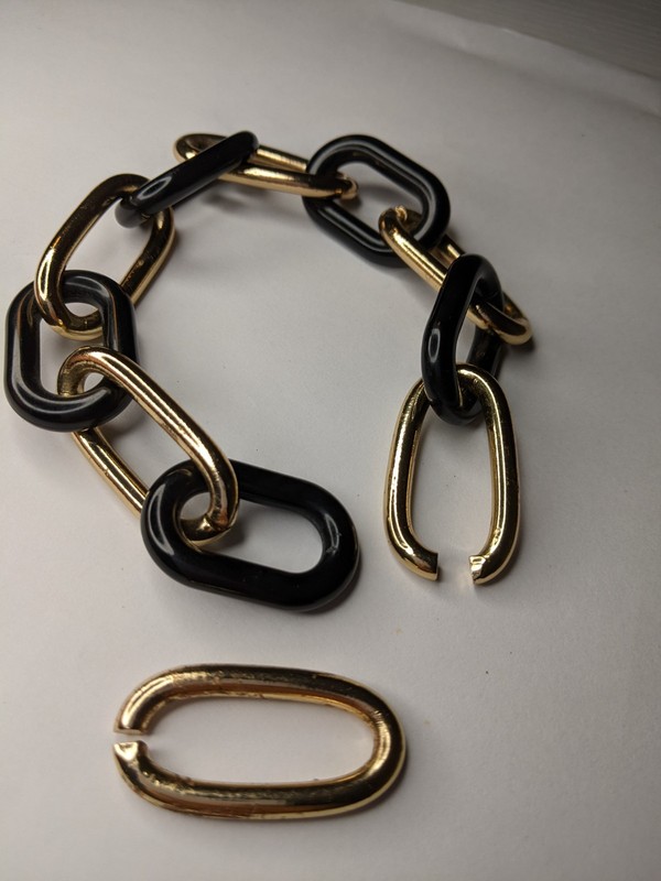 Fashion Costume Jewelry Chain Black and Gold With Extra Adjust Chain Link gallery