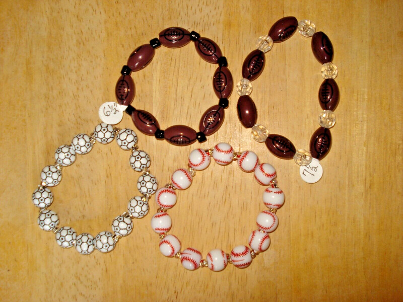 7 to 7 1/2" Stretch Magic Acrylic Baseball & Glass Bead Fan Bracelet gallery