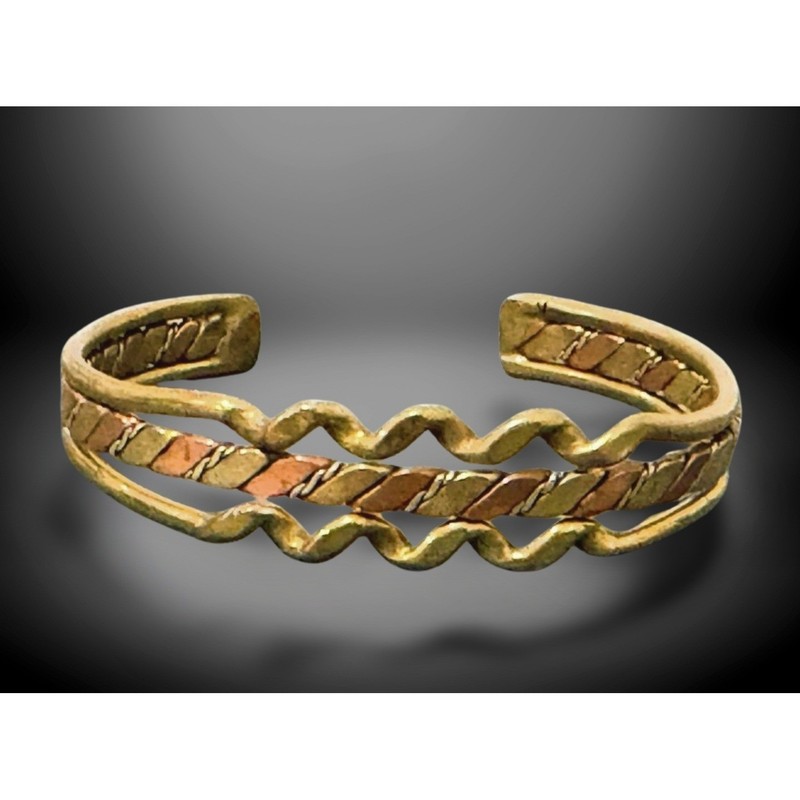 Mixed Metal Gold Copper Silver Tone Cuff Bracelet Unisex 7in Twisted Wavy gallery