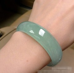 Natural Light Green Jadeite Jade Gemstone Bracelet Bangle 56-65mm