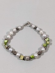 Silver Tone Green Shell Chip White Gray Pearl Toggle Bracelet 9 inches