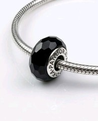 Authentic Pandora Black Fascinating Faceted Murano Charm Bead 791069