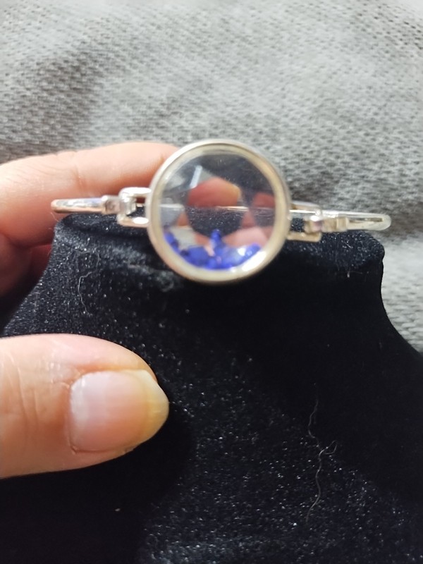 Avon September Shaky Birthstone Silver-toned Bracelet with Blue Stones. 7.5 gallery