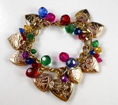 Super Fun HEARTS Charm Bracelet Gold Tone Heart Charms Multi Color Beads