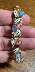 Vintage Blue Pink Leaf Faux Stones Estate Gold Tone Link Bracelet Unbranded #E11