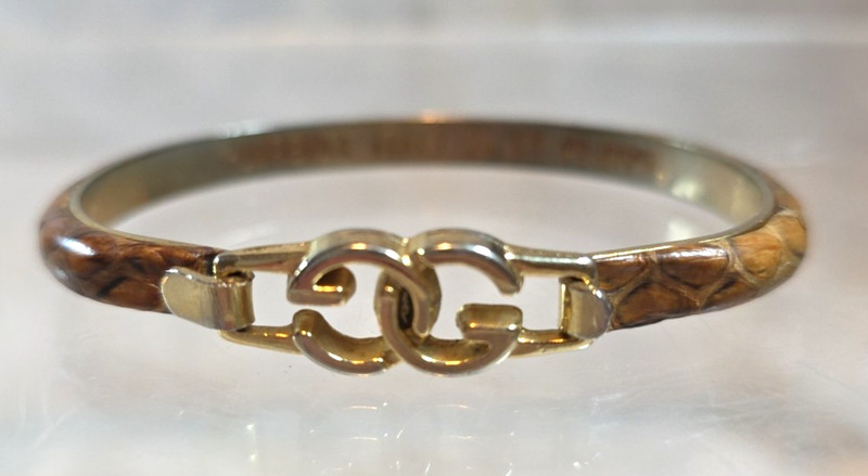 Vtg 24KT Plated Double G Logo Gucci Bangle Bracelet Florence Italy Snakeskin Tan gallery