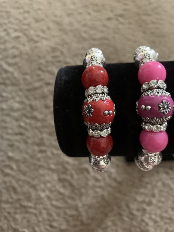 Pick A Color Red, Pink, Orange, Green, Blue, White Stretchy Charm Bracelet gallery