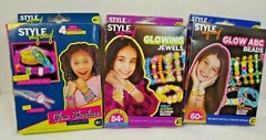 3 Style My Way Girls’ Bracelet sets Glow Beads, Shoelace, Jewels New Box Damage
