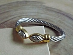 Magnetic Stainless Steel Wire Bracelet – Pain Relief Wire Cuff With CZ – Eyes