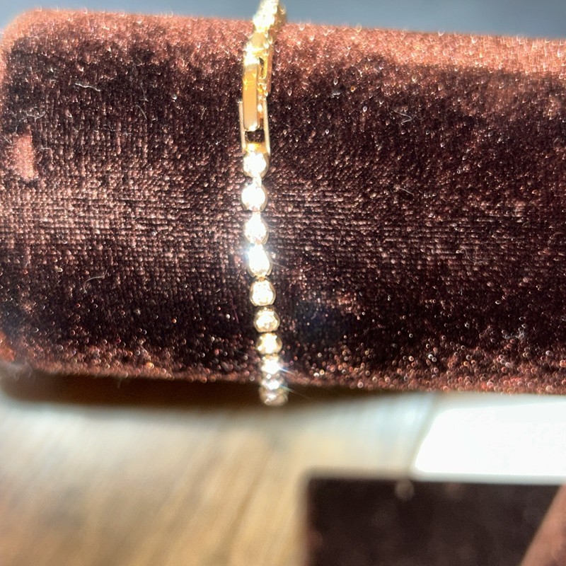 Gold Plated Alloy Tennis Bracelet Crystal Cubic Zirconia 7” gallery