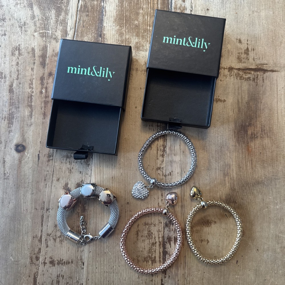 Mint & Lily Stretch Bracelets Heart Charms Rose Gold Silver Gold And TriCube Mtl