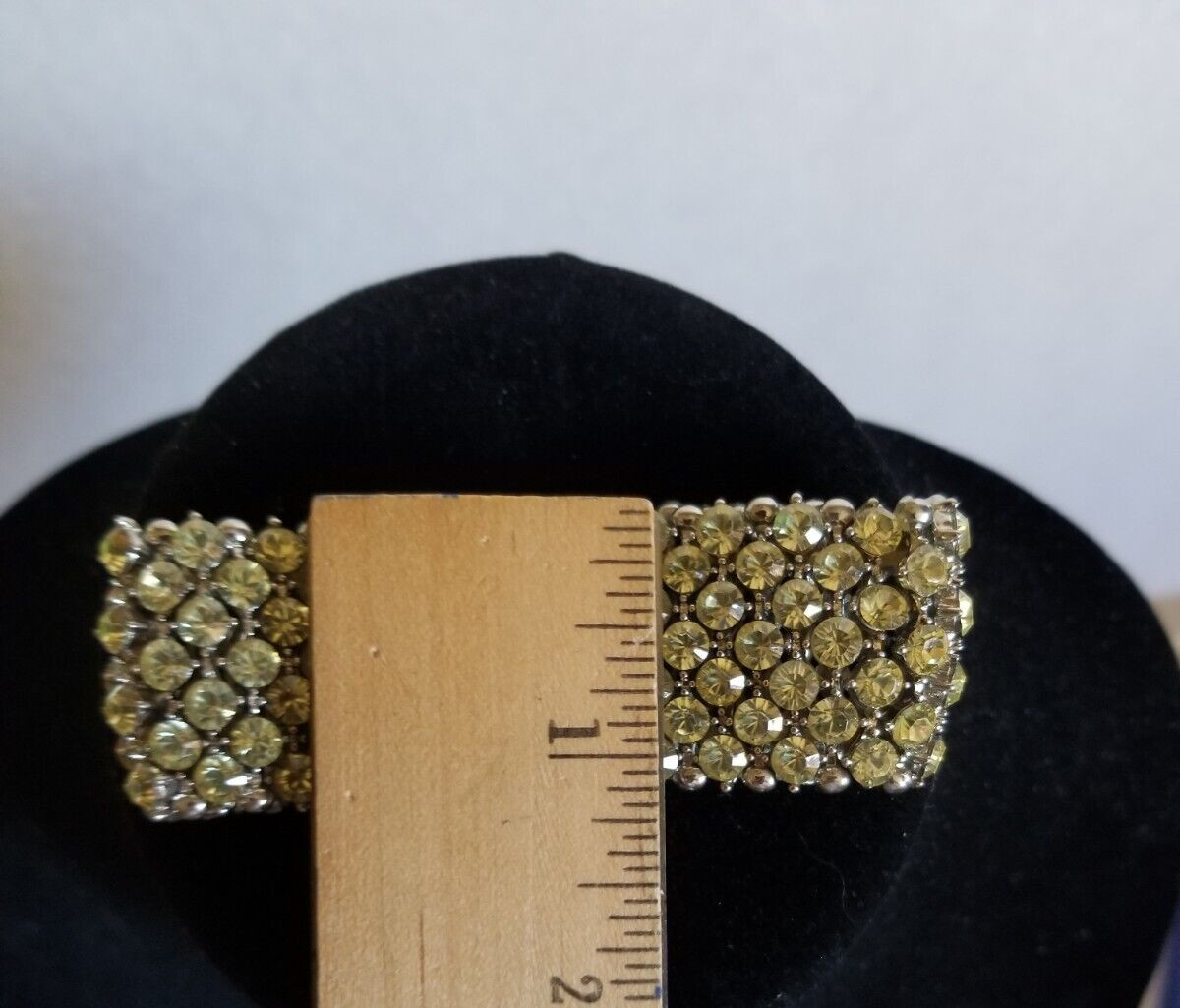 Elegant Rhinestone Bracelet Wide Stretch Silver Tone Vintage Boutique Look gallery