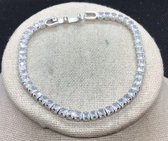 Silver Tone Clear Princess Cut Glass Stone Tennis Style Bracelet 6 3/4″ G864
