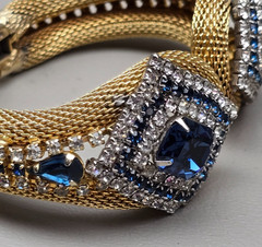 DEFECTIVE Vintage Hobe Rhinestone Bracelet Blue Crystal Mesh Hinged Gold G3D