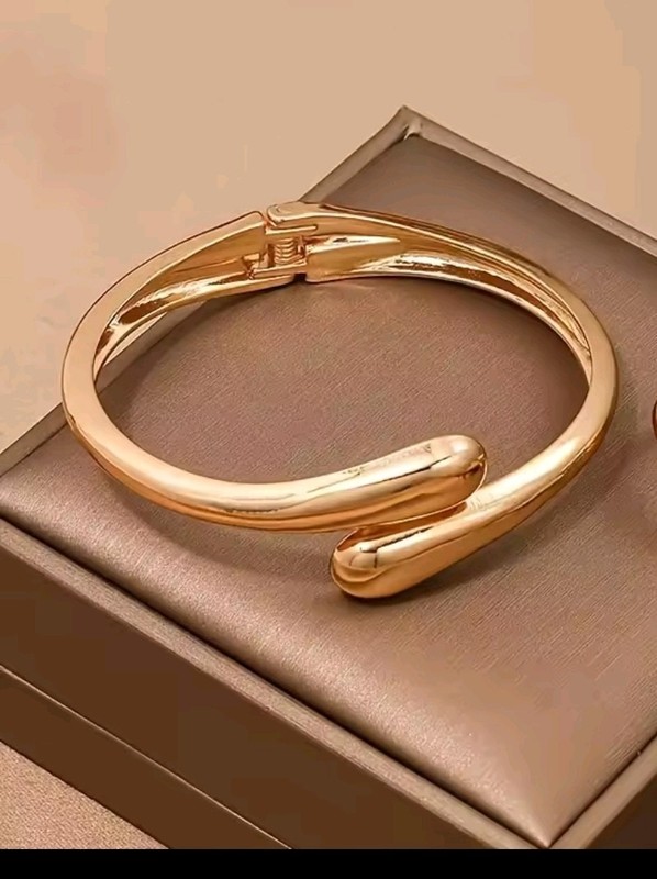 18k Gold Plated Bracelet Bangle Chain Charm Cuff gallery