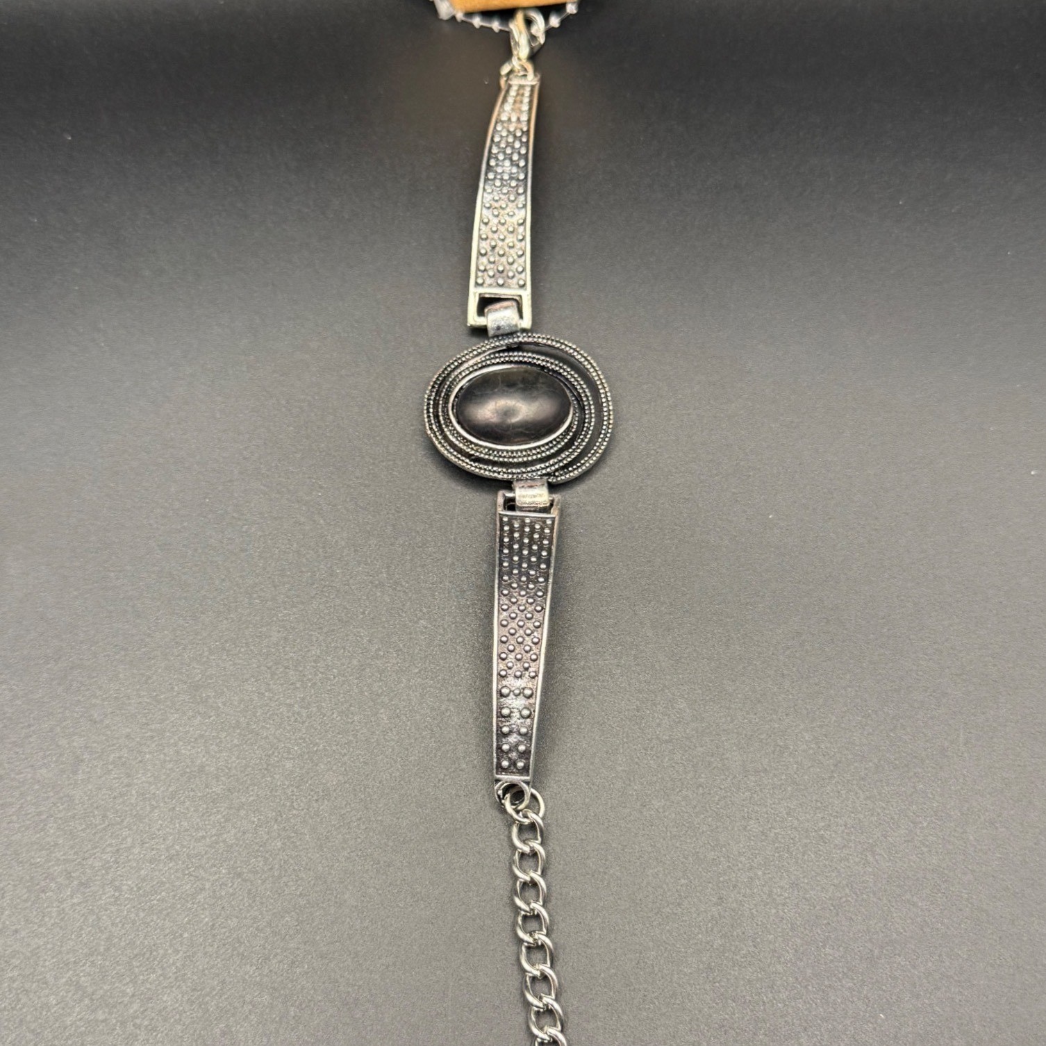 Vintage Style Silver Tone Black Oval Stone Link Bracelet Textured Metal Boho gallery
