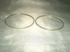 Set of 2 Women’s Bangle Bracelets Dark Silver Tone Metal 2 5/8″ Diameter