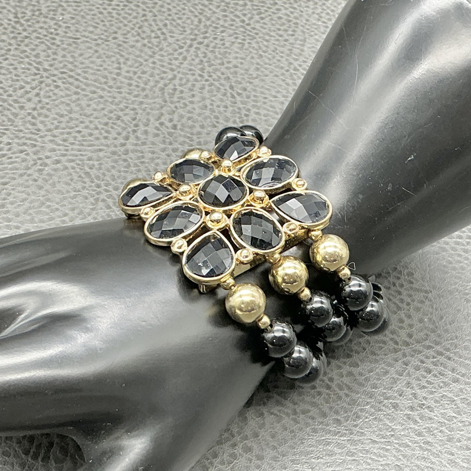 Bracelet Black Beaded Gold Tone Flower Stretch Womens 7 In Fashion Jewelry gallery