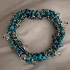VINTAGE Howlite Stone Sea Bead Glass Bracelet Estate Magnetic Closure Statement