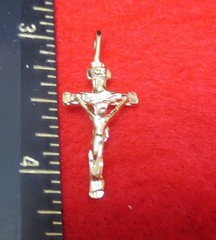 14KT GOLD PLATED CRUCIFIX CROSS STYLE ABOUT 1 1/8 INCH CHARM PENDANT-2056