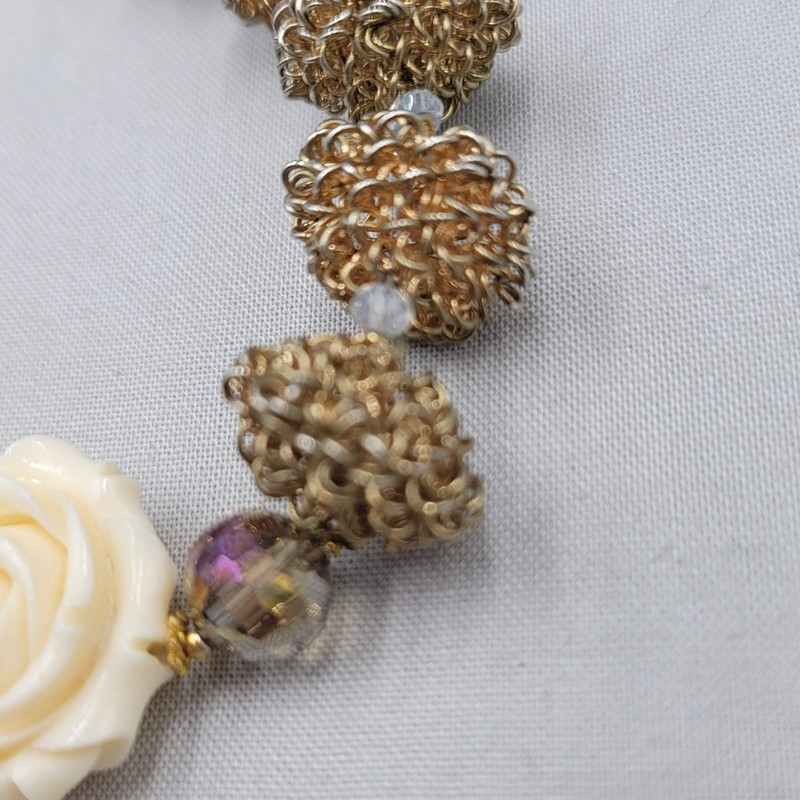 Crystal Bead Bracelet White Rose Wire Beads Silver tone Toggle Closure 7" gallery