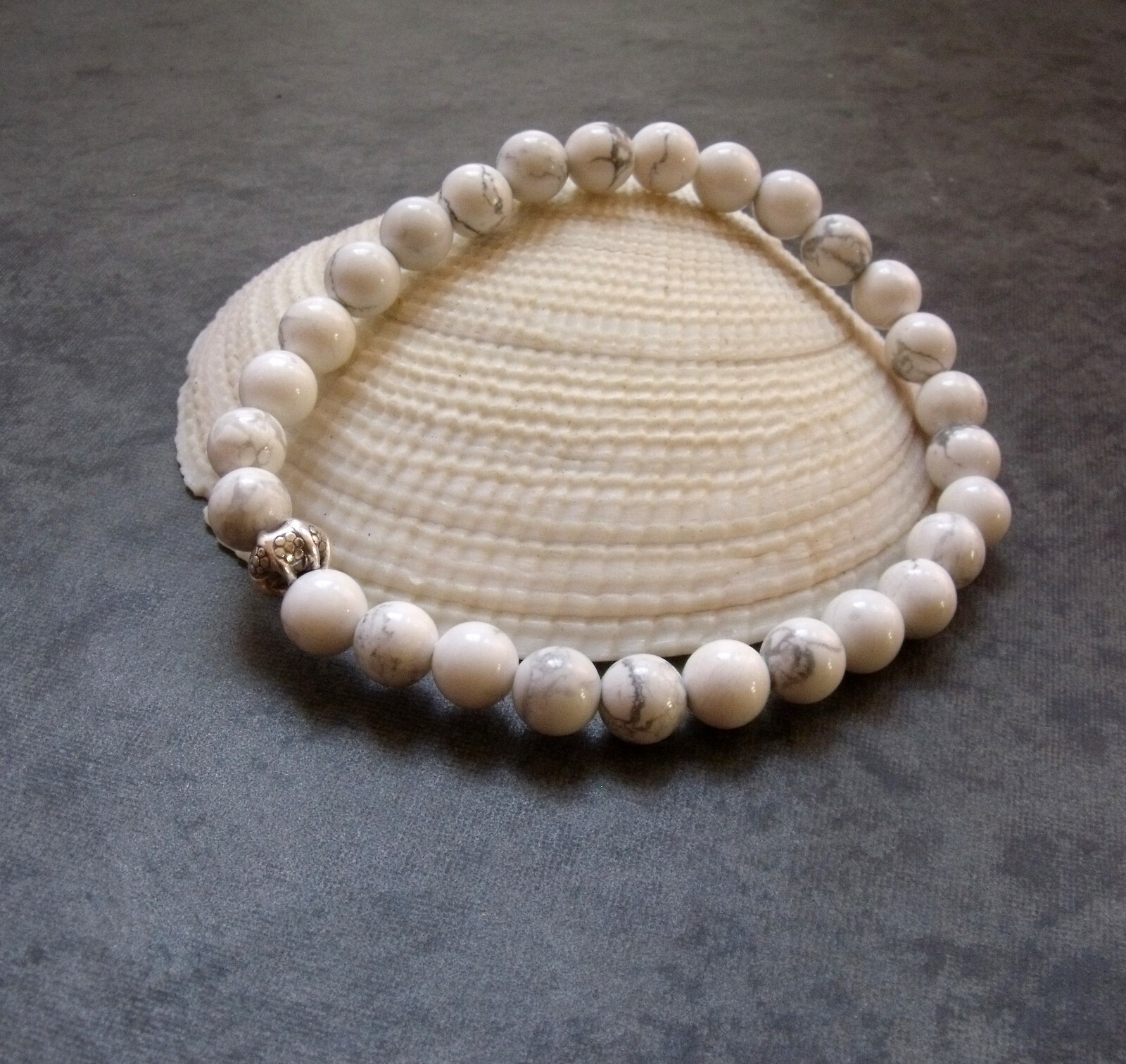 WHITE HOWLITE AND HILL TRIBE SILVER BEAD STRETCH BRACELET 8 ins -FREE POSTAGE gallery