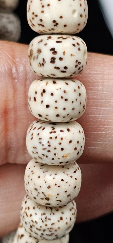 Natural Bodhi Seed Bracelet 8mm gallery