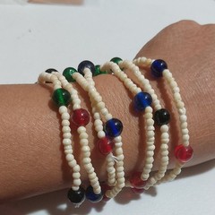 Vintage Set Of 7 Stackable Stretch Bracelet Glass And Faux Bone Celluloid Beads