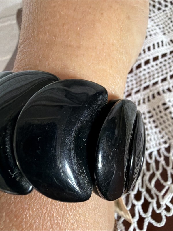 NOS Barbie Style Acrylic Black Scalloped Plastic Stretch Bracelet With Tags gallery