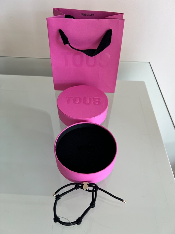 TOUS BLACK ELASTIC BRACELET WITH SILVER BEAR SWEET DOLLS $125 MSR MADE IN SPAIN gallery