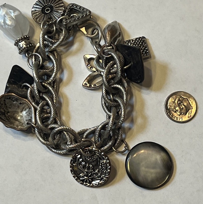 Chicos Chunky Silver Charm Bracelet Mixed Geometric Shapes Shells MOP 8” Beach gallery