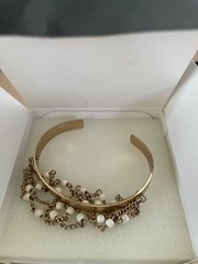 Avon Mark On Hand Cuff Bracelet Gold Tone Faux Pearl J128