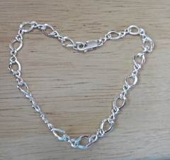 8″ Sterling Silver 5gram Figure 8 Link 5.5mm wide Traditional Charm Bracelet