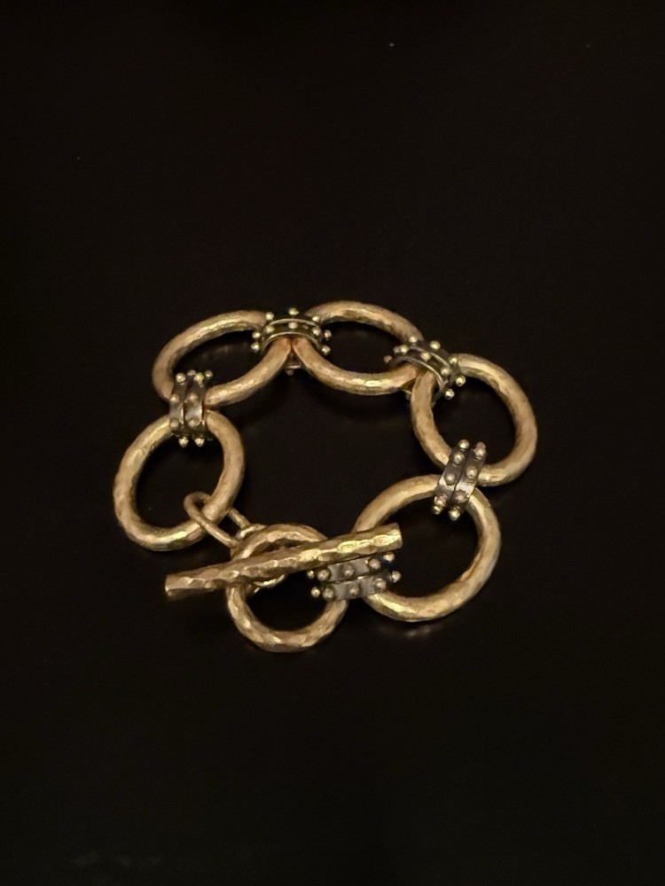 Julie Vos Gold Tone Hammered Oval Link Chain Bracelet Toggle Closure Pre-Owned