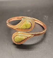 Timna Unakite 2 Teardrop Copper Hinged Bypass Cuff 7.5″ Bracelet COP633-7.5