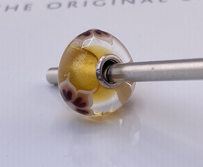 Trollbeads Brown Flower On Gold Bead gallery