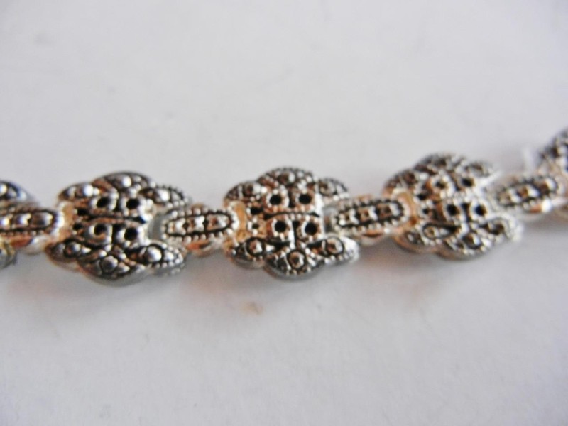Vintage Filigree Silver Tone Link Bracelet Adjustable 7 to 9 " gallery
