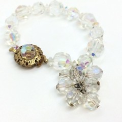 VINTAGE AURORA BOREALIS AB BEAD BRACELET BEADED CRYSTAL DANGLE GOLD TONE CLASP