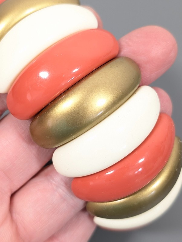 Boho Western Cream Bronze Tone Acrylic Curved Dome Wide Stretch Bracelet 8.5" gallery