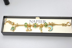 New Napier Charm Bracelet Ocean Treasures Sea Turtle Seahorse Dolphin Crab Beach
