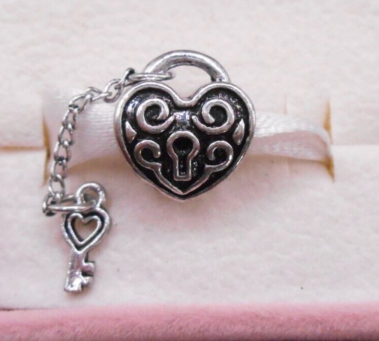 SILVER LOVE LOCK & KEY CHARM BRACELET SPACER BEAD & NECKLACE PENDANT GIFT POUCH gallery