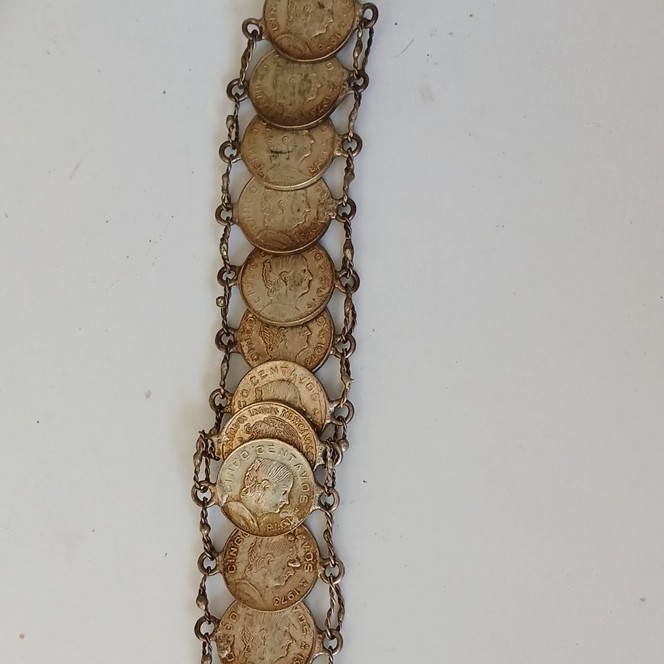 Vintage Cinco Centavo Coin Bracelet, Silver Tone 1973 Great Condition W Clasp gallery