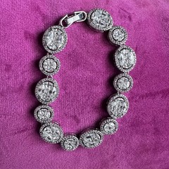 Vintage-Inspired Silver Crystal Bracelet with round and oval cut stones 6-7 4343