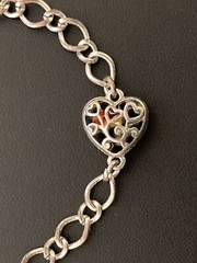 Caged Beads In Silver Tone Filigree Heart Link Chain Bracelet 7.5″+ 2″ Extension