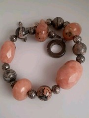 Rhodonite Pink Gemstone Chunky Silvertone Bead Bracelet. 9 In.