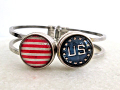 US Flag Red White Blue Patriotic Hinged Clamper Bracelet Silver Tone 7.5″