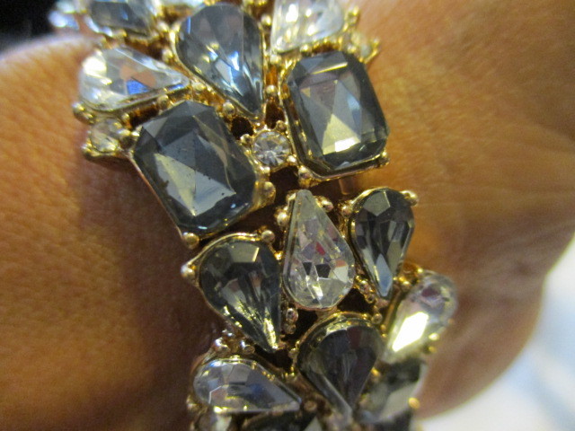 MARK Twinkle,Twinkle Stretch Bracelet Shiny Goldtone Metal/Glass &Plastic Stones gallery