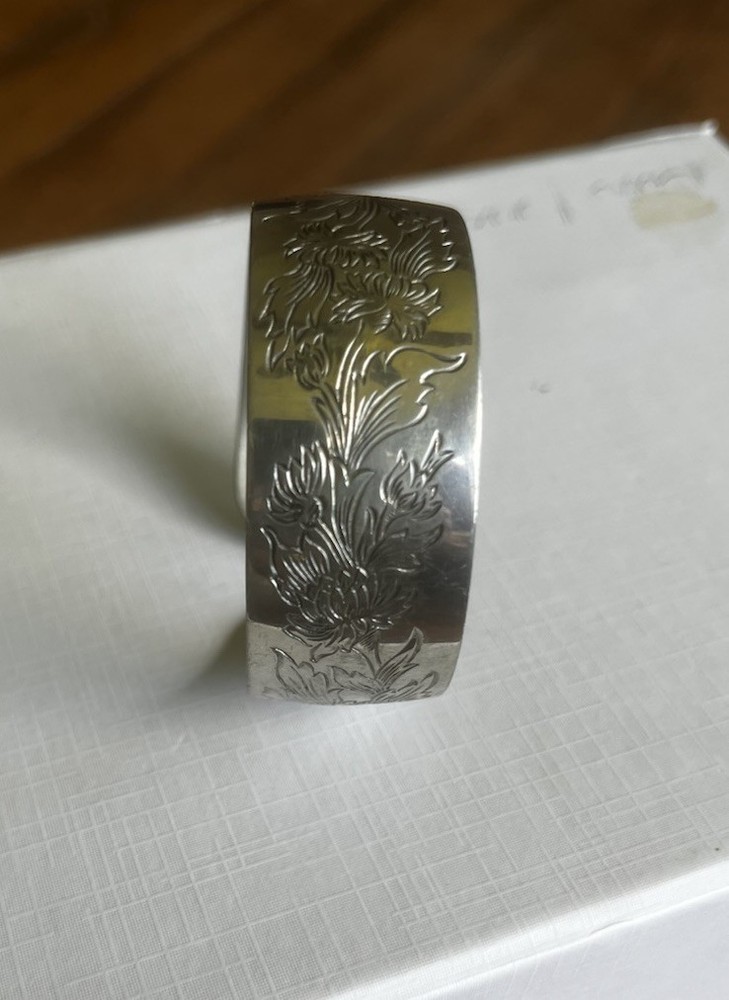 Kirk Stieff Chrysanthemum Heavyweight Pewter Cuff Bracelet Etched Flower 900-11