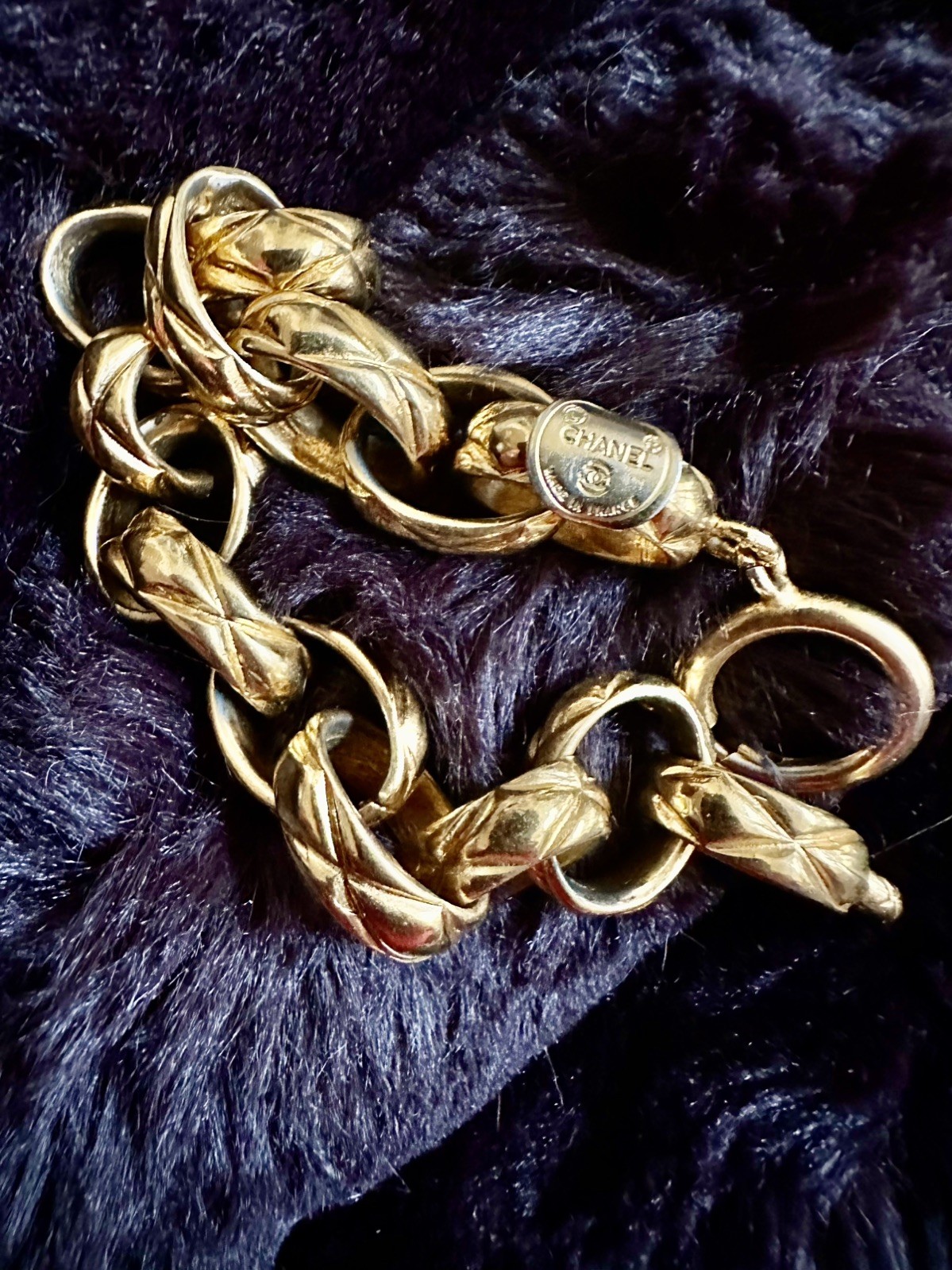 CHANEL Bracelet Bangle Coco CC Mark Vintage Gold Logo Chain F/S Turnlock gallery