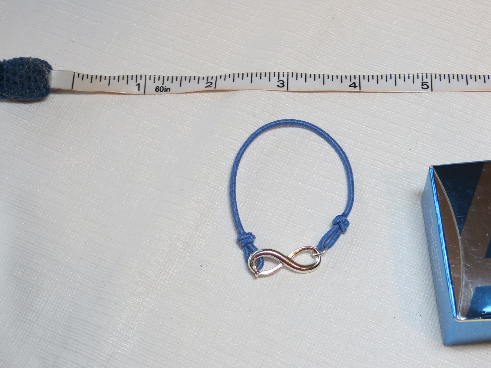 Ladies Womens girls Avon Empowerment Bracelet Small blue F3216611 NIP infinity;; gallery